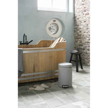 New Icon pedalspand 12 liter - Mineral concrete grey - Brabantia