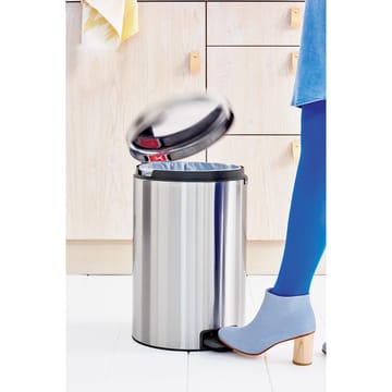 New Icon pedalspand 20 liter - Matt steel fingerprint proof - Brabantia