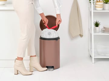 New Icon pedalspand 20 liter - Satin Taupe - Brabantia