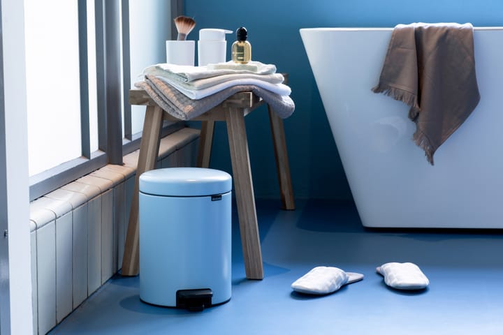 New Icon pedalspand 5 liter, Dreamy/Blue Brabantia