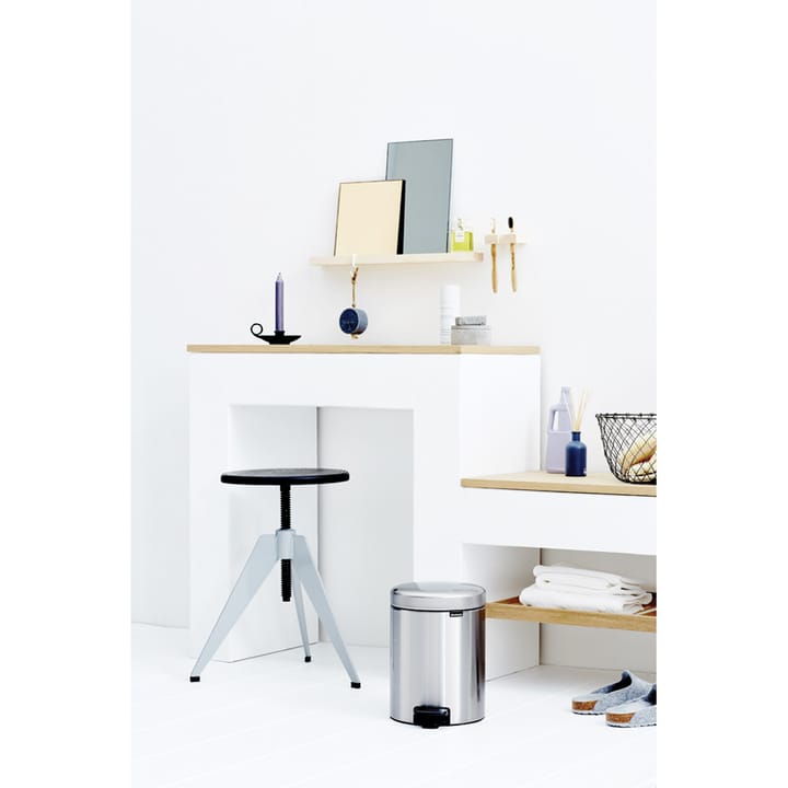 New Icon pedalspand 5 liter, Matt steel fingerprint proof Brabantia