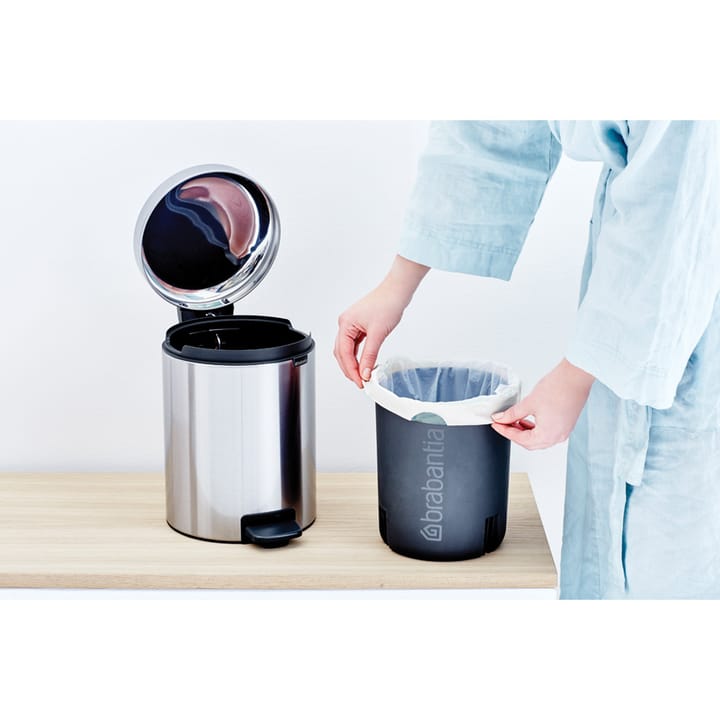 New Icon pedalspand 5 liter, Matt steel fingerprint proof Brabantia