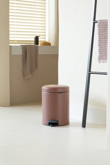 New Icon pedalspand 5 liter - Satin Taupe - Brabantia