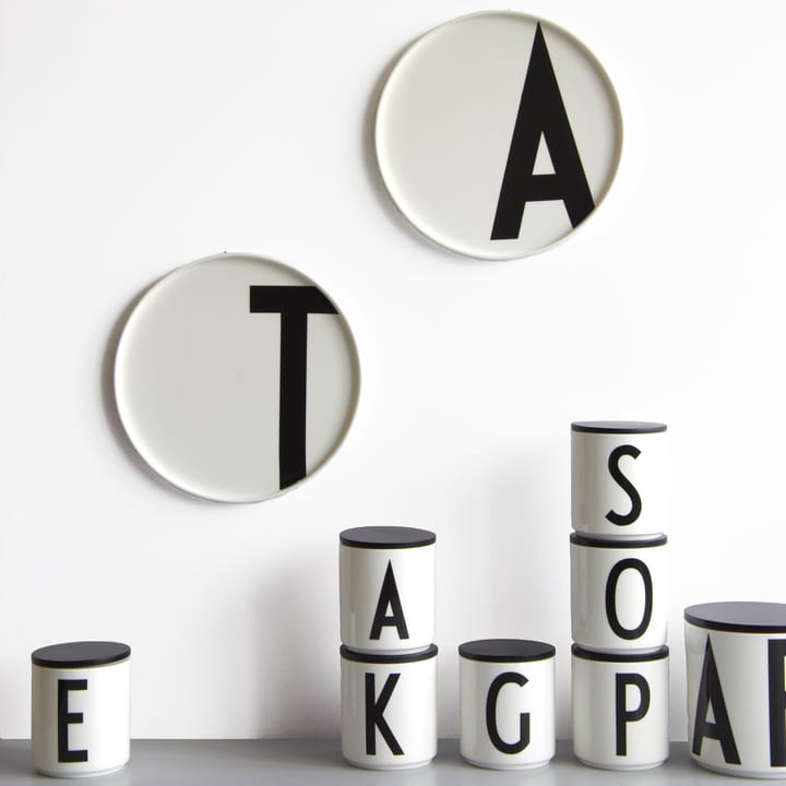 Design Letters tallerken, D Design Letters