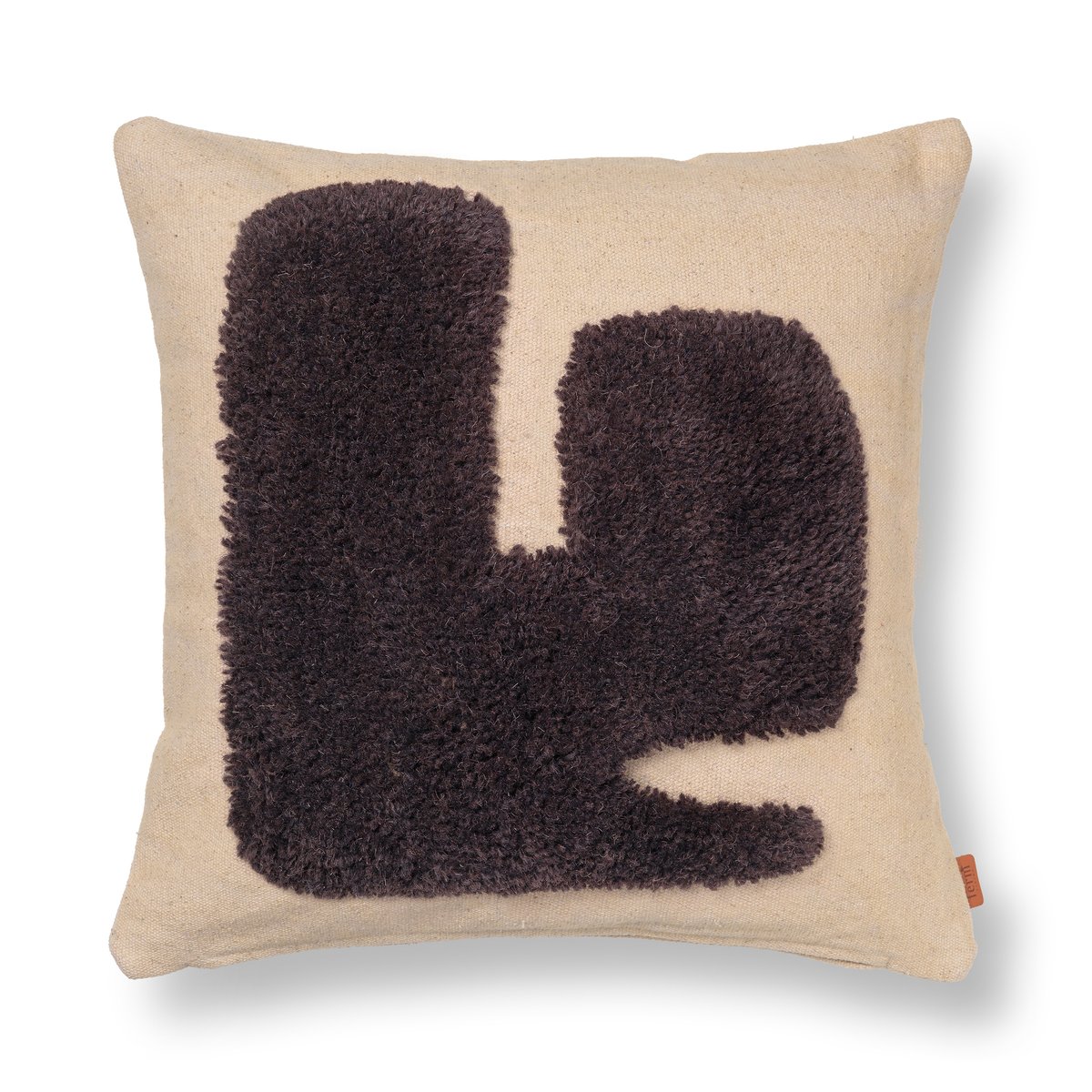 ferm LIVING Lay pude 50×50 cm Sand/Dark Brown