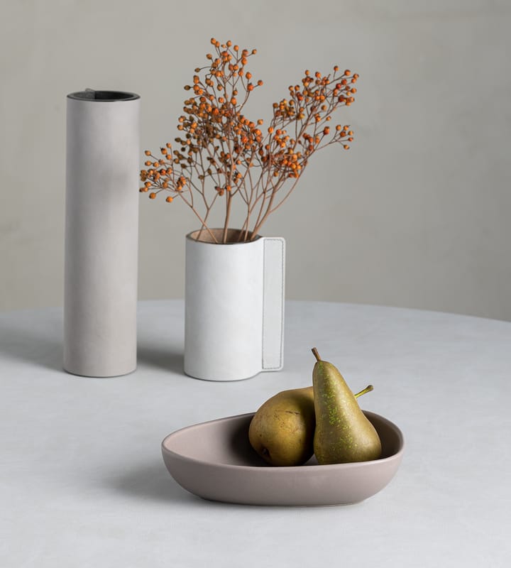 Curve Stoneware dyb tallerken 19x22 cm, Warm Grey LIND DNA