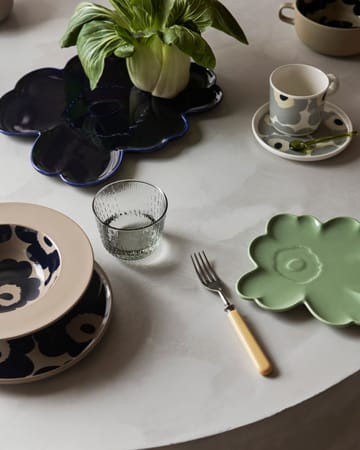 Unikko skål med håndtag 5 dl - Terra-dark blue - Marimekko