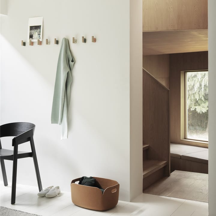 Attach tøjknag 2-pak, Oak/Aluminium Muuto