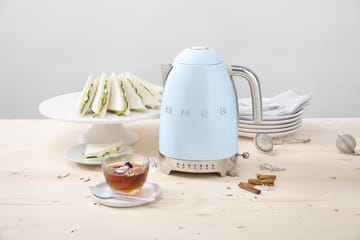 Smeg 50's Style elkedel med variabel temperatur 1,7 L - Pastelblå - Smeg