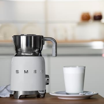 Smeg 50's Style mælkeskummer 60 cl - Hvid - Smeg