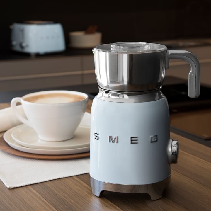 Smeg 50's Style mælkeskummer 60 cl, Pastelblå Smeg